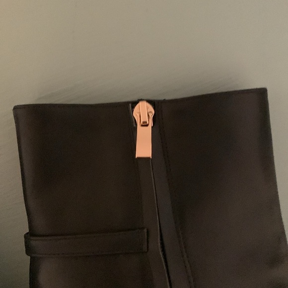 Replica Valentino Garavani  leather logo boots - Picture 9 of 15